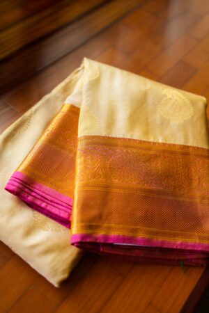 Cream Gold Pure Kanchipuram handloom saree