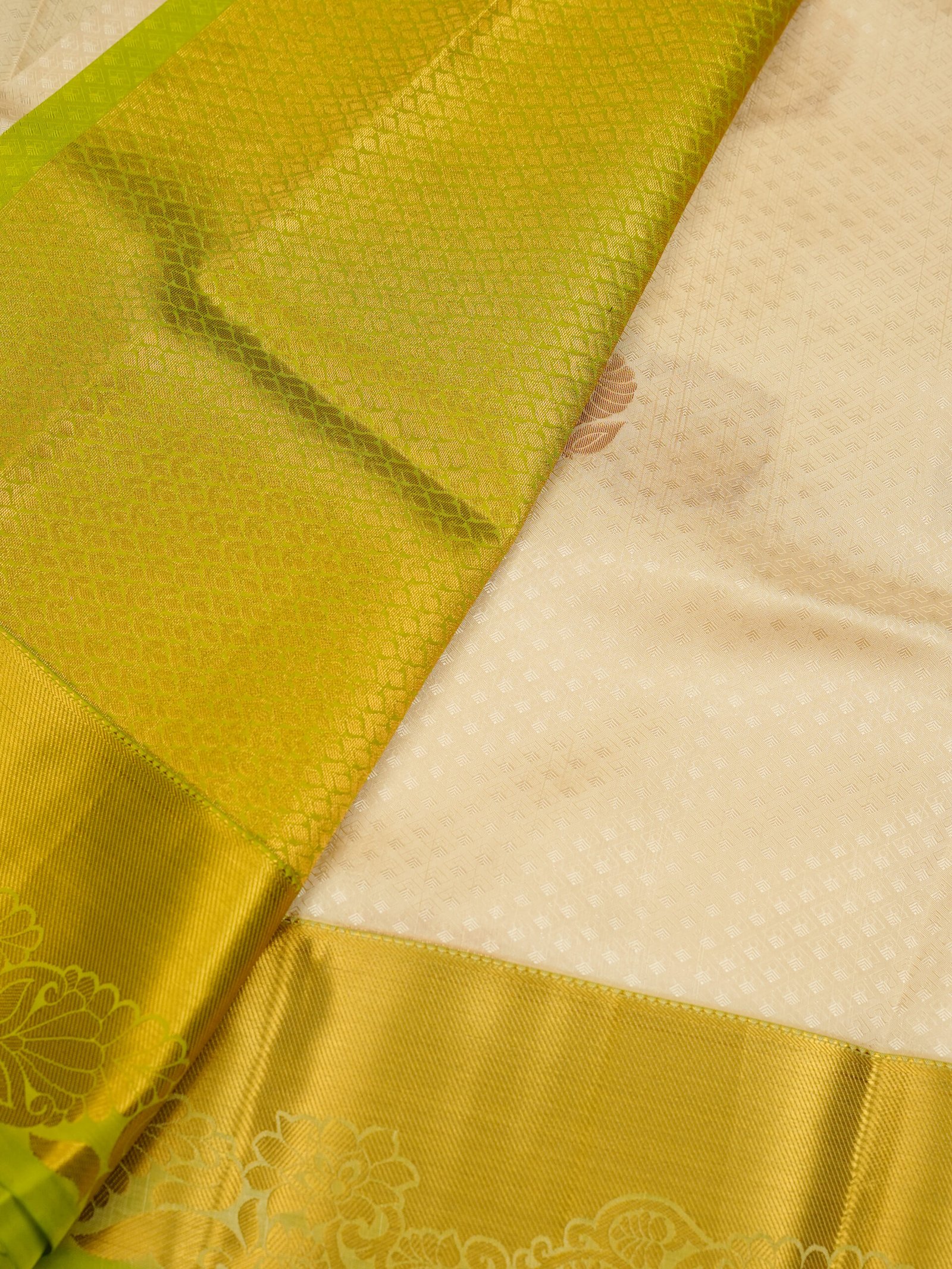 Cream & Pista Green Kanchipuram Silk Saree - Image 2