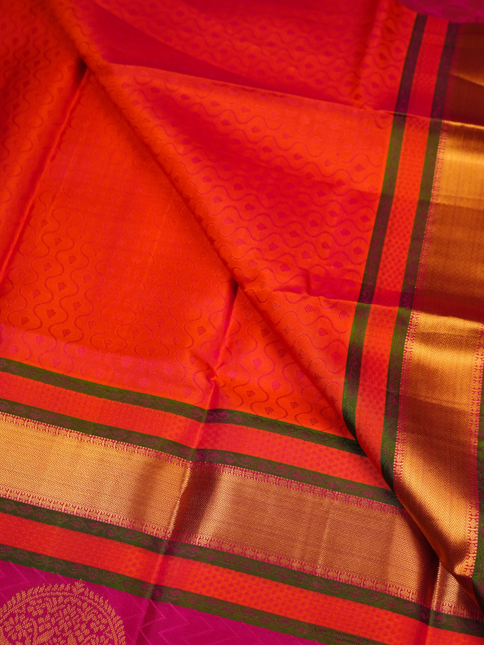 Orange and Magenta Pure Kanchipuram handloom saree - Image 2
