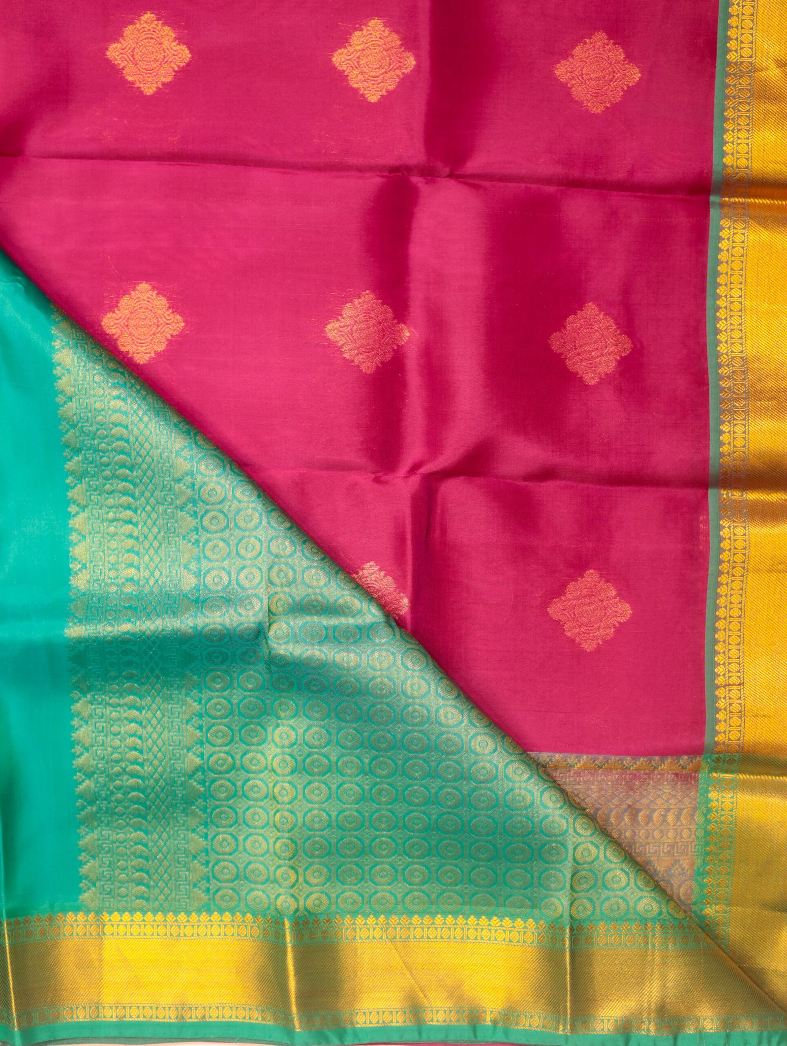 Magenta Pink Pure Soft Silk Saree - Image 3