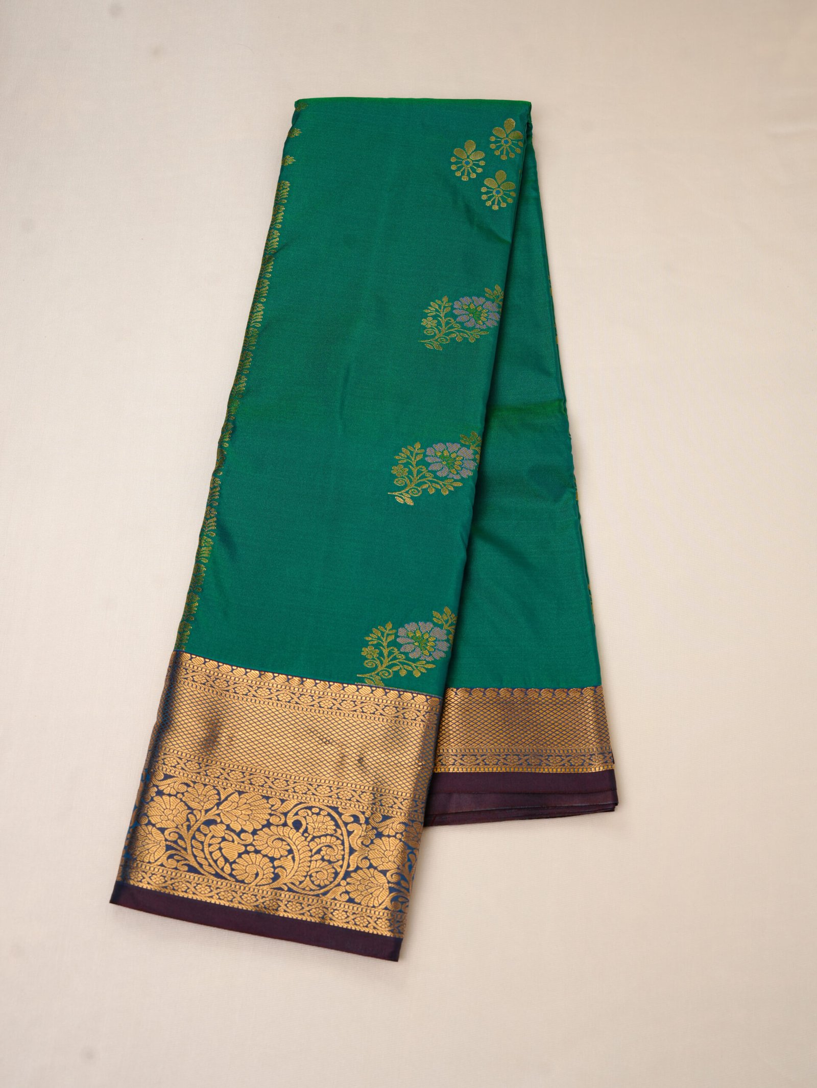 Emerald Green Semi Silk Saree - Image 2