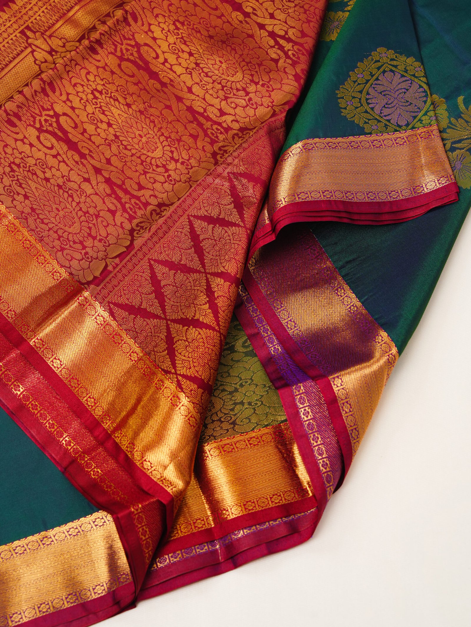 Emerald Green Semi Silk Saree - Image 3