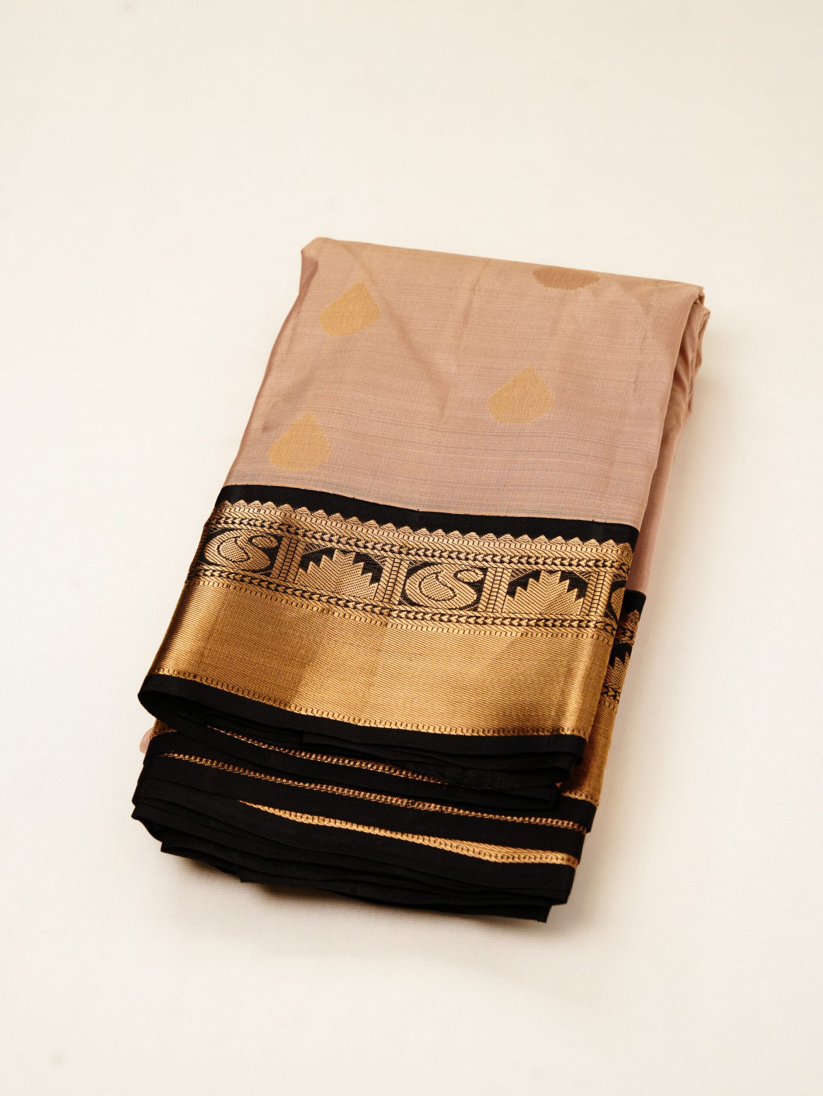 Peach Pink Pure Kanchipuram Silk Saree