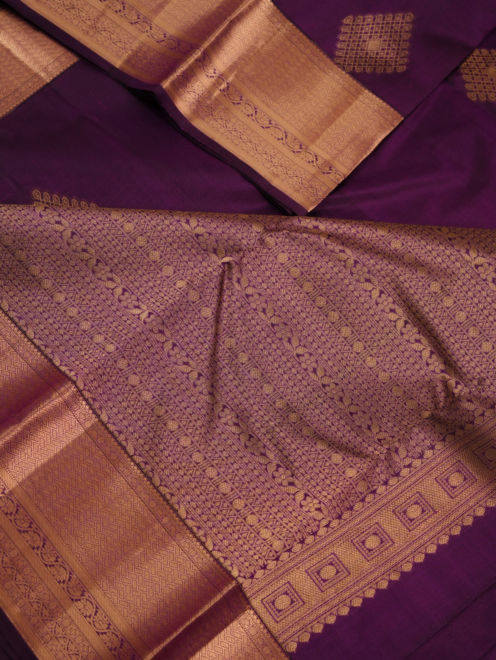 Royal Purple Pure Kanchipuram Silk Saree - Image 3