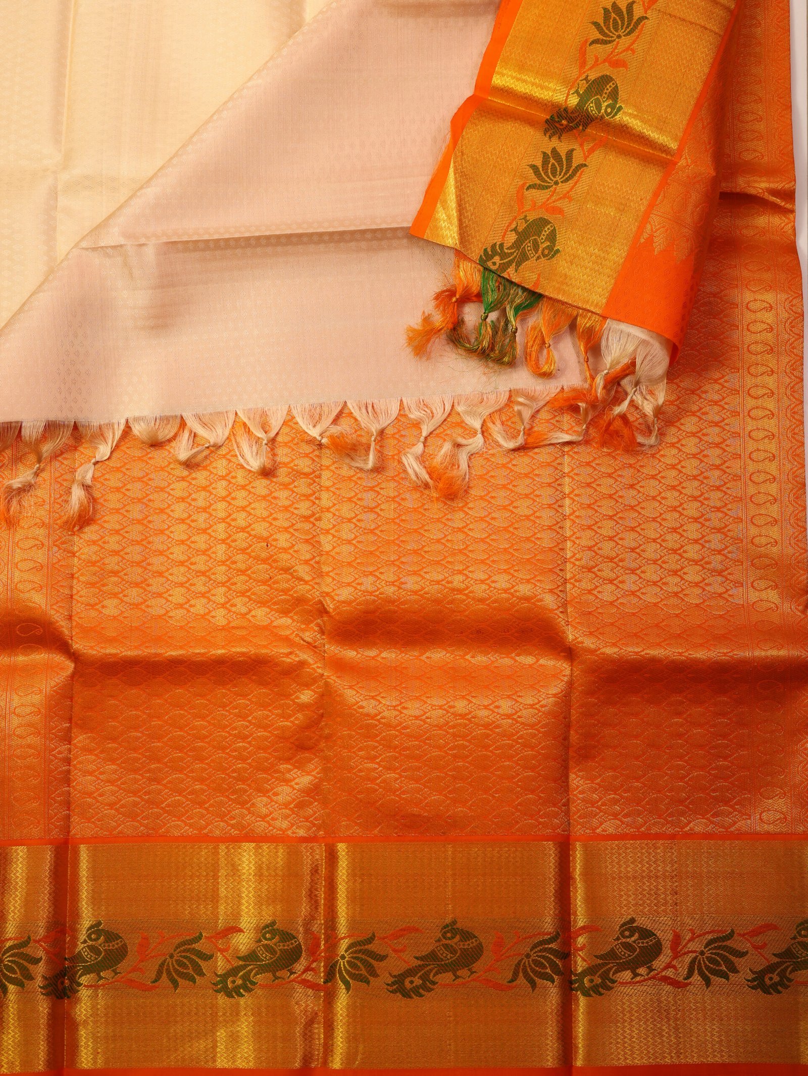 Ivory Cream Pure Kanchipuram Silk Saree - Image 3