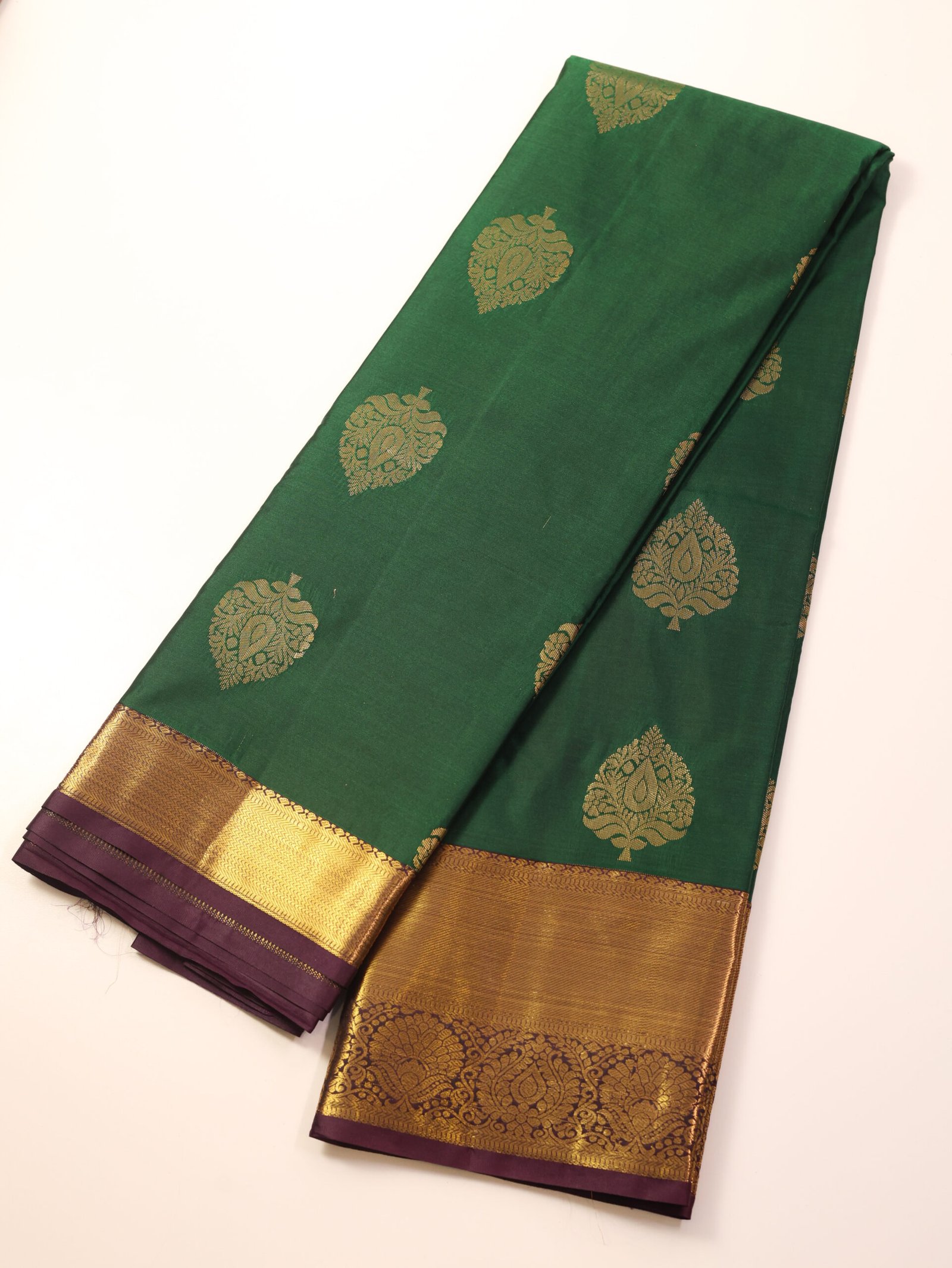 Emerald Green Semi Silk Saree - Image 3
