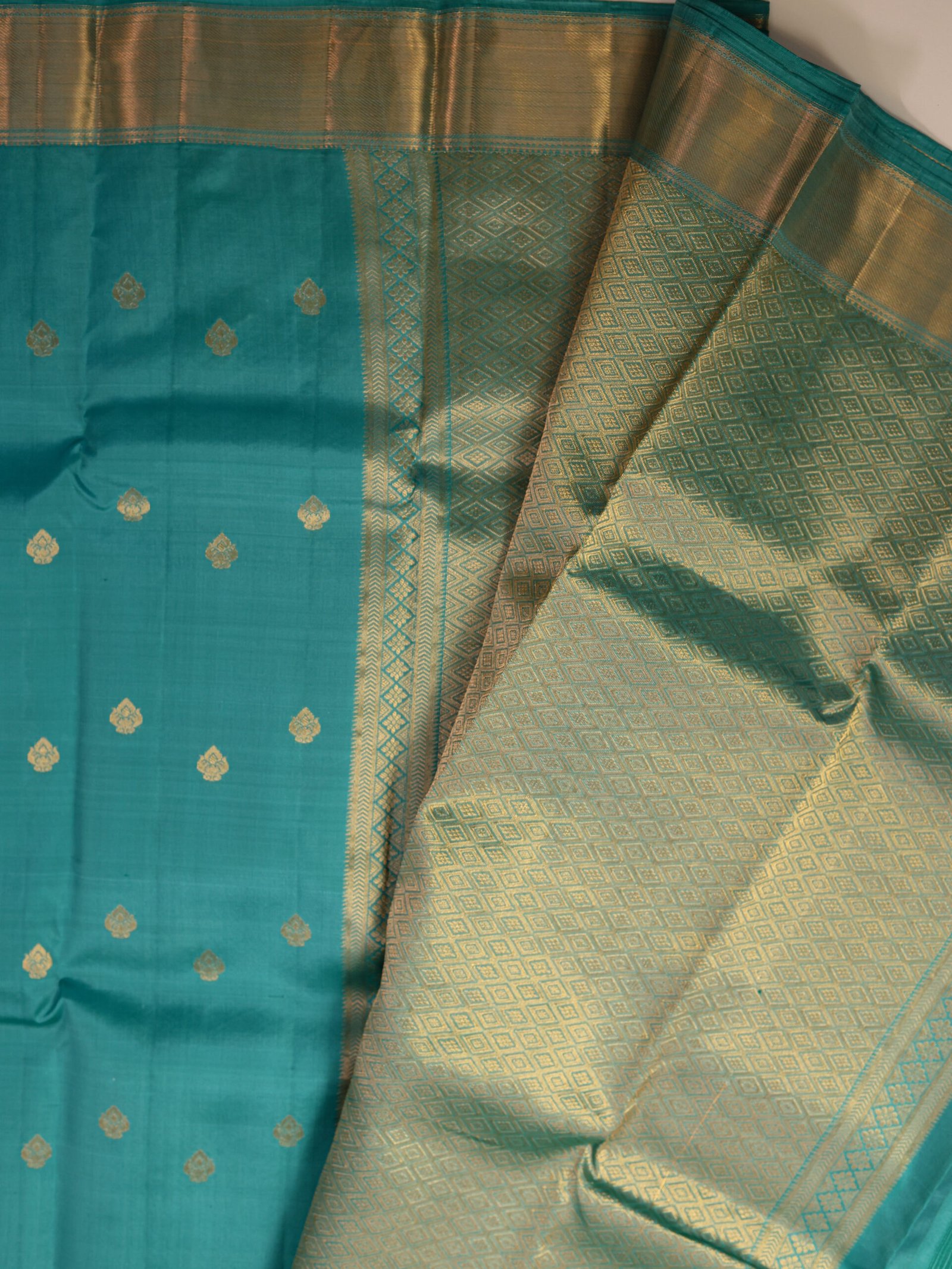 Aqua Teal Pure Kanchipuram Saree - Image 3