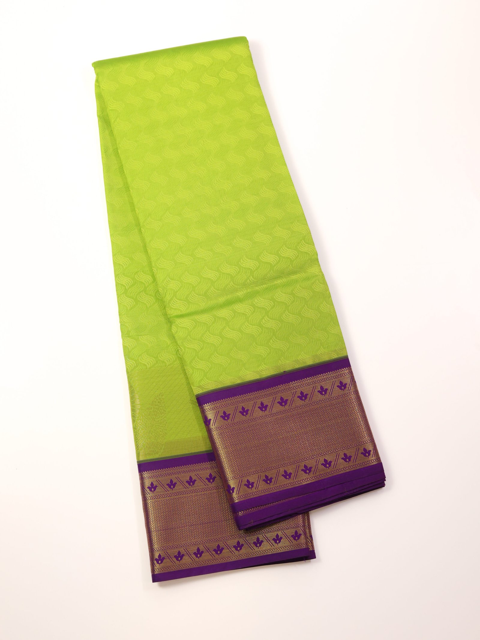 Parrot Green Pure Kanchipuram Saree - Image 3