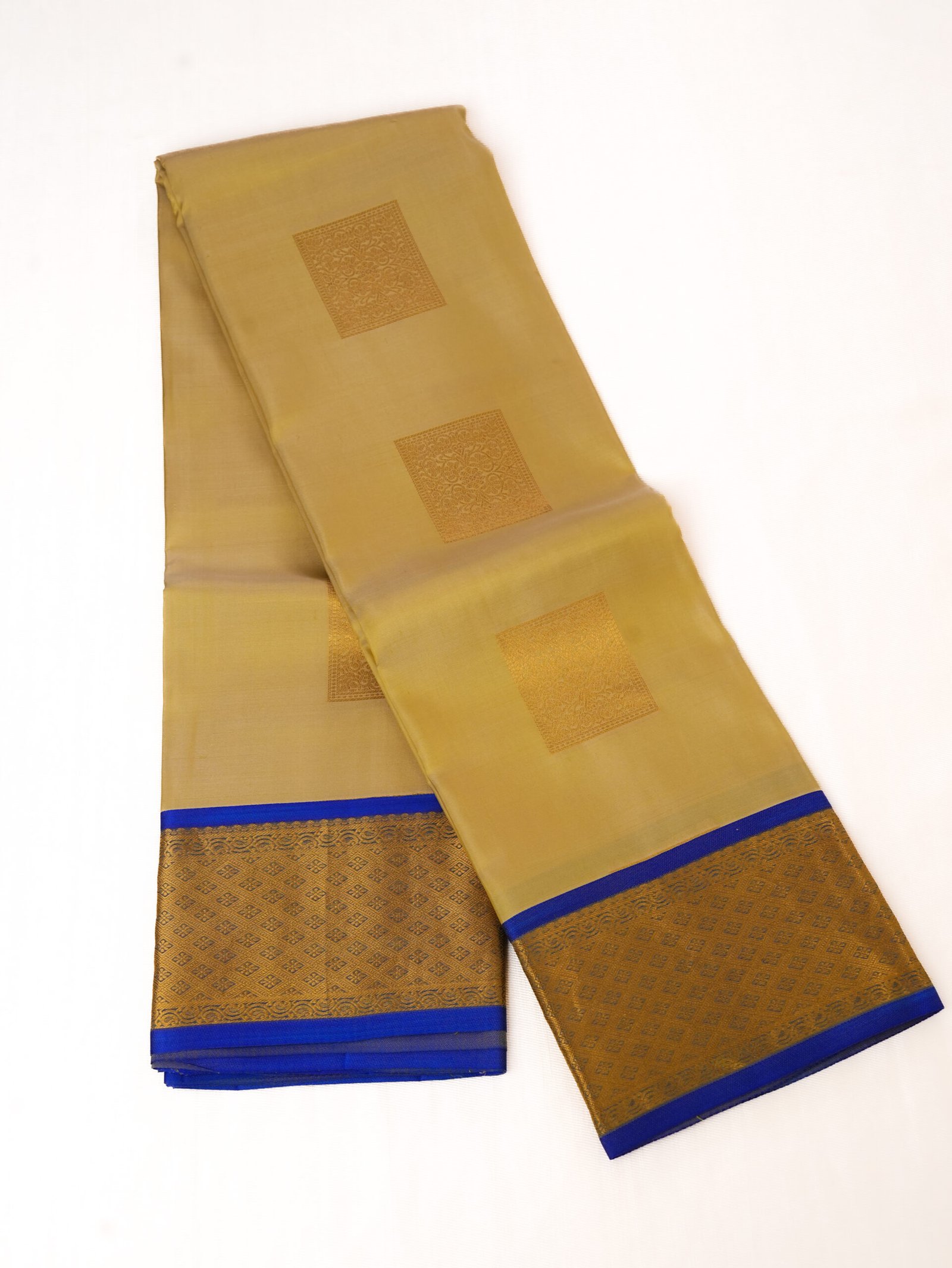 Cream Pure Kanchipuram Silk Saree - Image 3