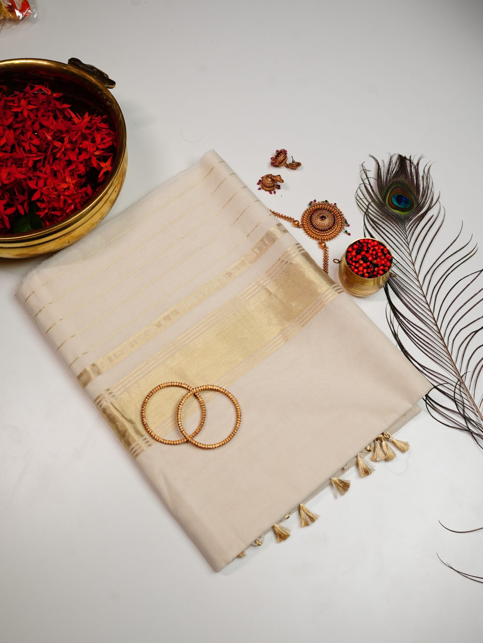 Ivory Golden Kasavu Pure Handloom Kerala Set Mundu - Image 2