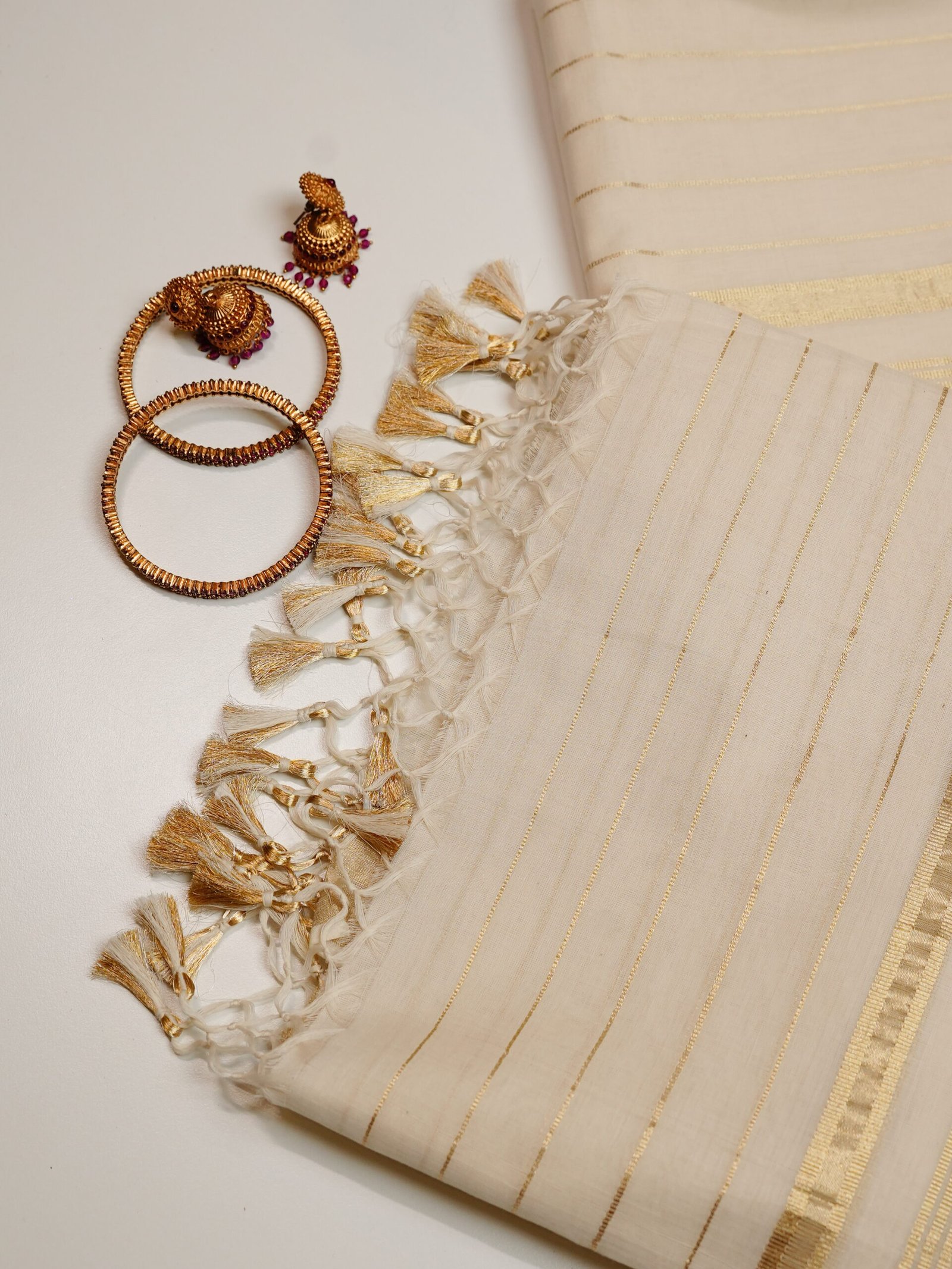 Ivory Golden Kasavu Pure Handloom Kerala Set Mundu - Image 3