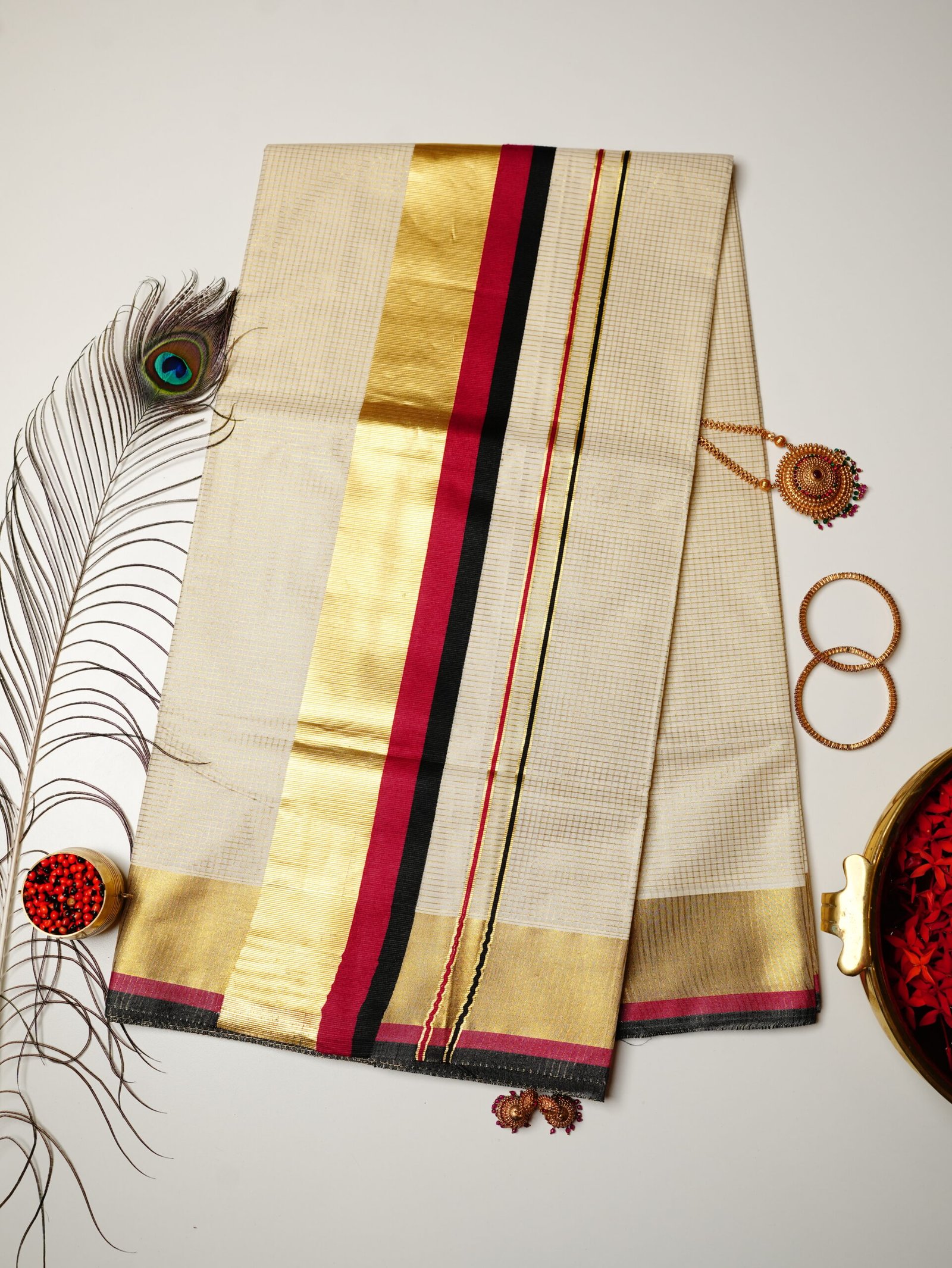 Magenta & Black Golden Kasavu Pure Handloom Set Saree - Image 3
